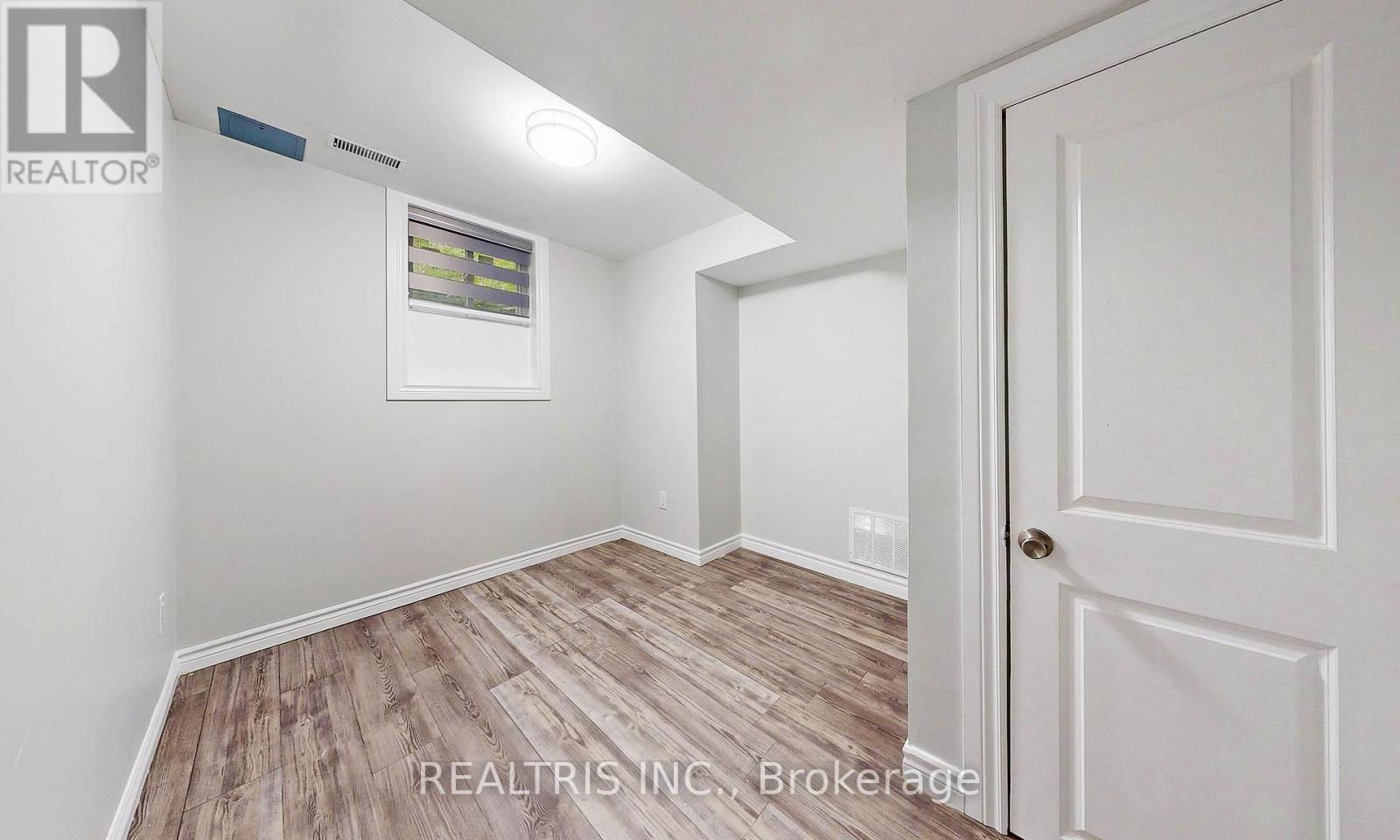 Lower - 85 Eaglecrest Street, Kitchener, Ontario  N2K 0C7 - Photo 6 - X12493614