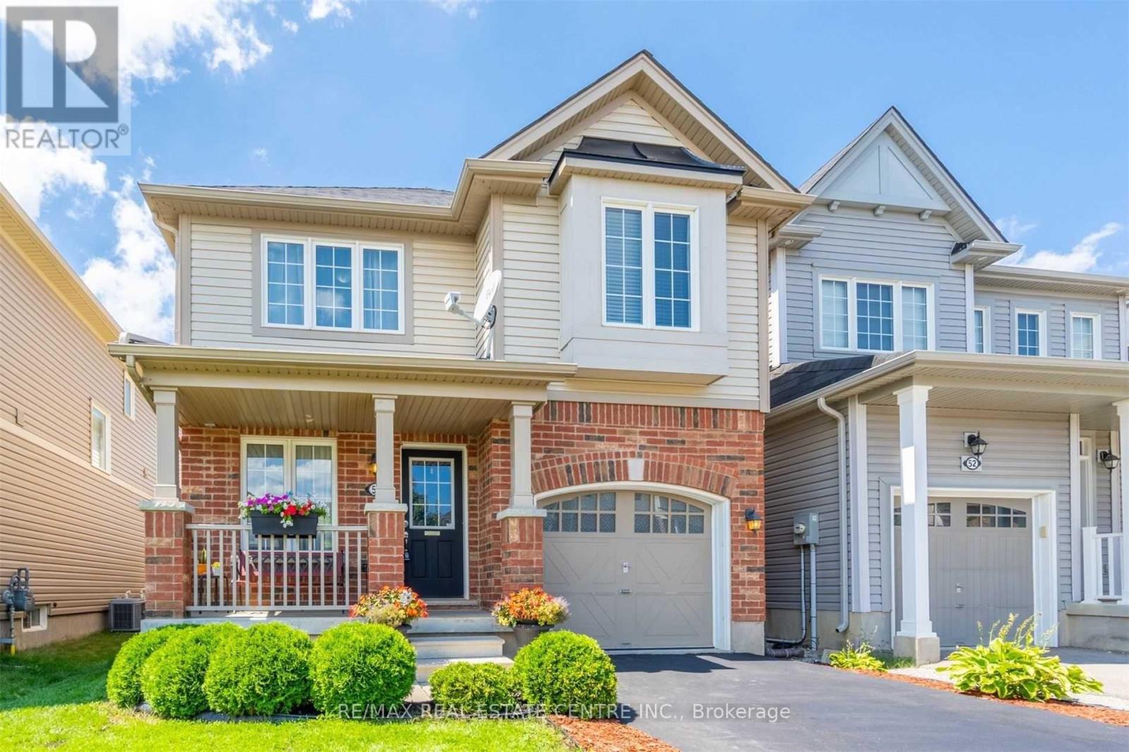 56 CLEGHORN DRIVE, Hamilton, Ontario