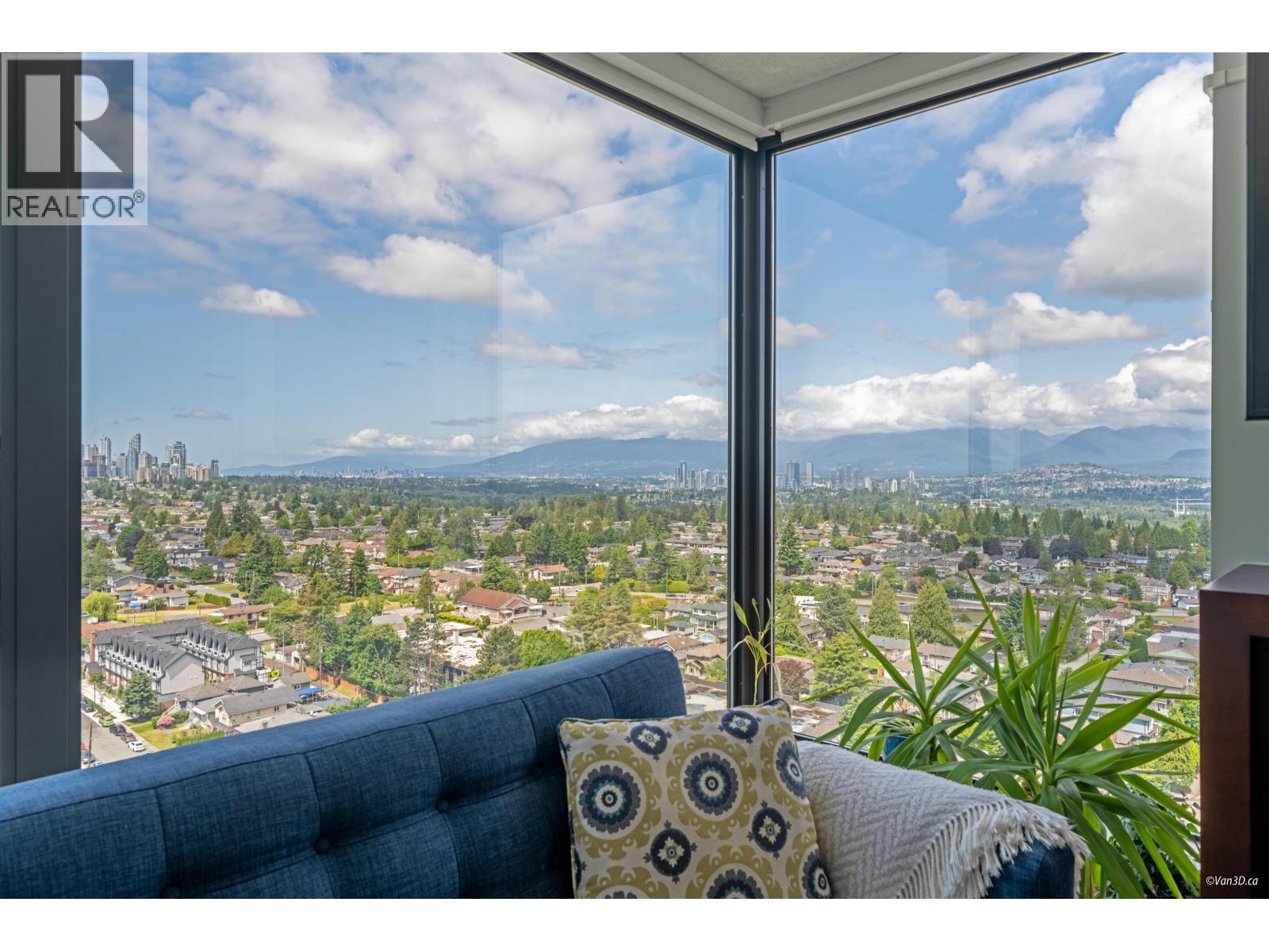 2303 7088 Salisbury Avenue, Burnaby, British Columbia  V5E 0A4 - Photo 3 - R3051668