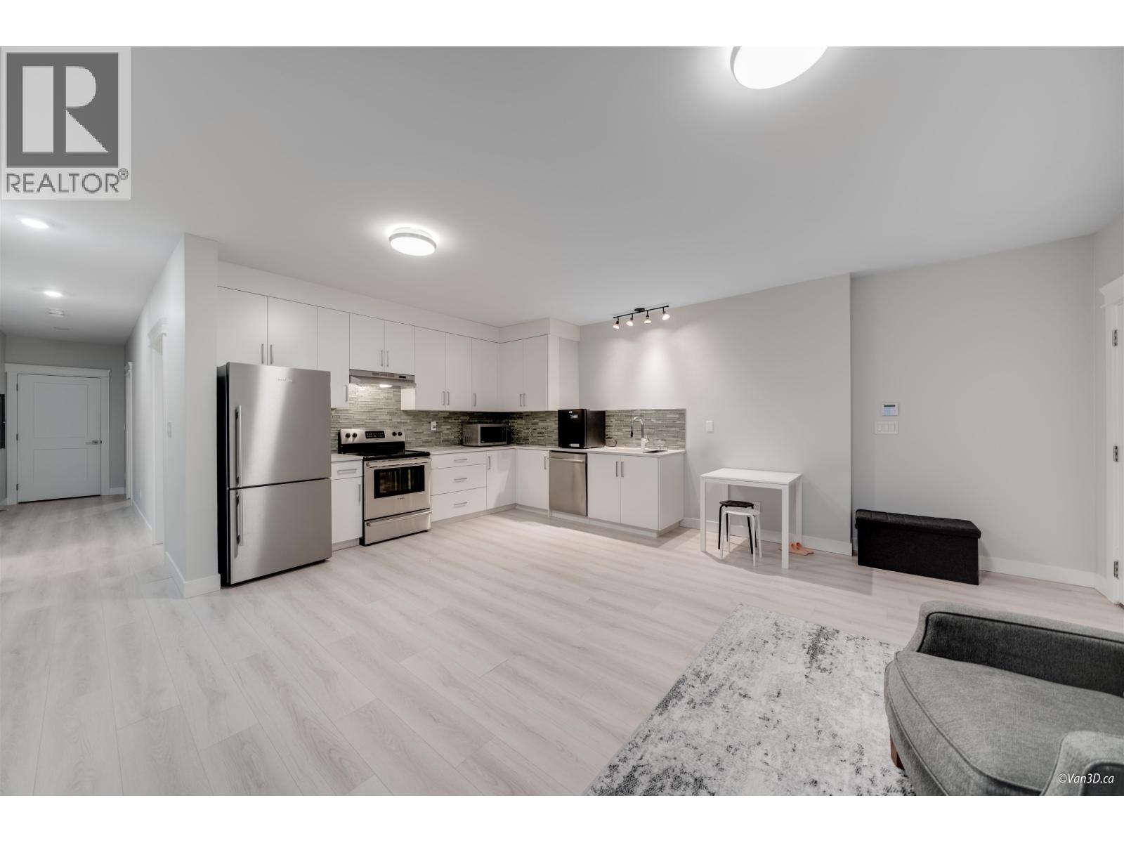 656 Blue Mountain Street, Coquitlam, British Columbia  V3J 4R6 - Photo 29 - R3034067