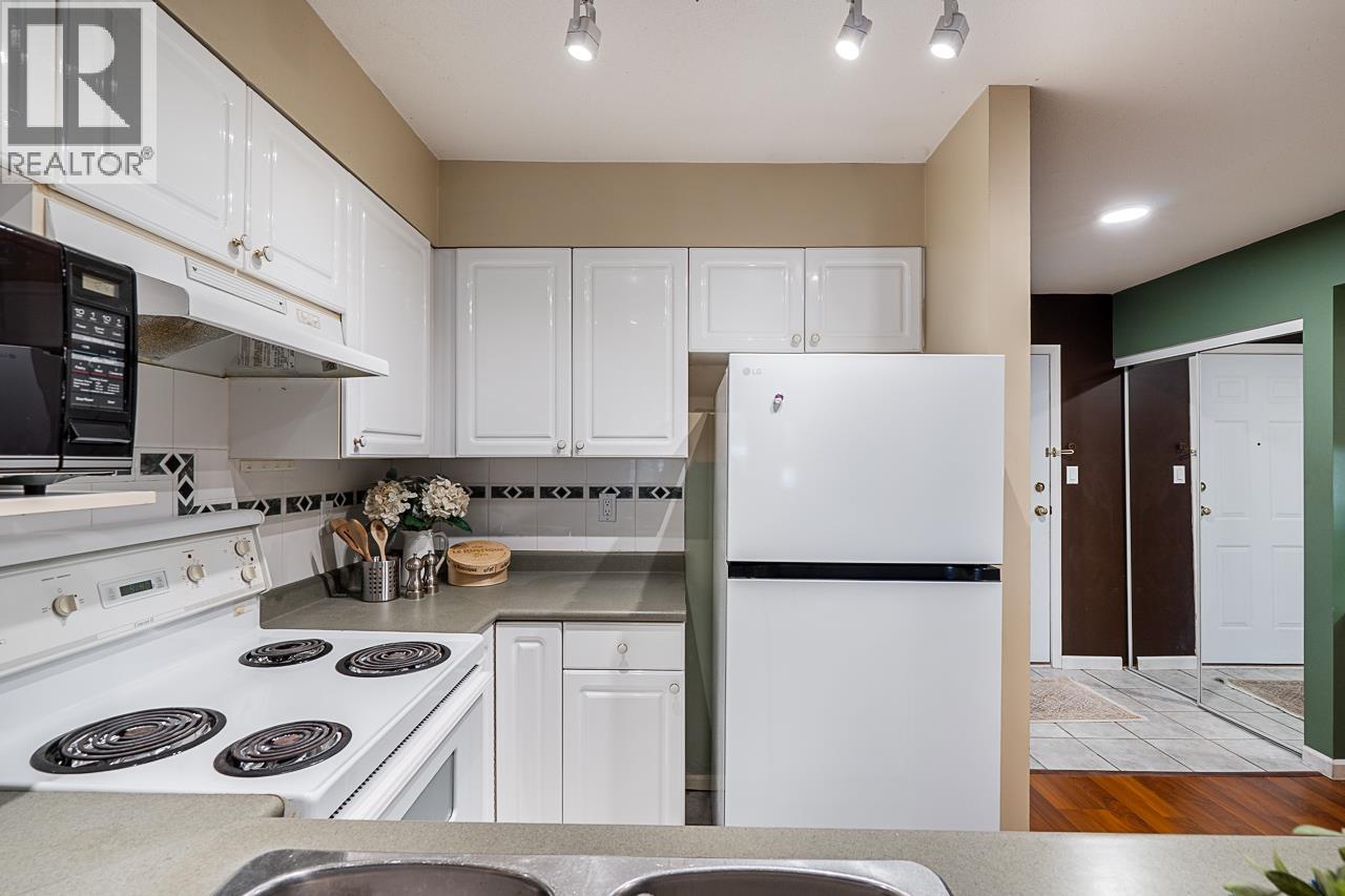 Ph17 760 Kingsway, Vancouver, British Columbia  V5V 3C1 - Photo 11 - R3063270