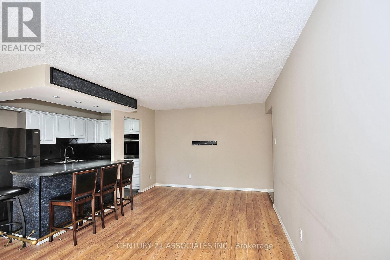 312 - 10 Sunrise Avenue, Toronto, Ontario M4A 2R1 - Photo 14 - C12417535