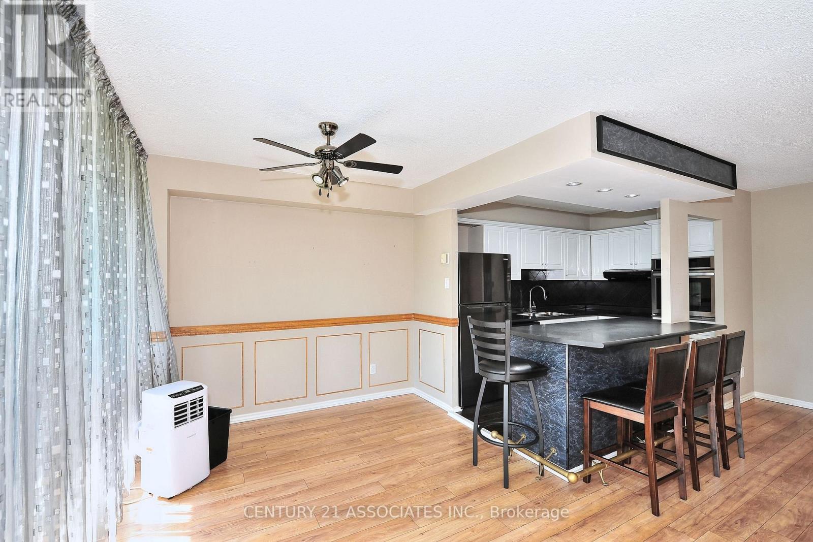 312 - 10 Sunrise Avenue, Toronto, Ontario M4A 2R1 - Photo 16 - C12417535