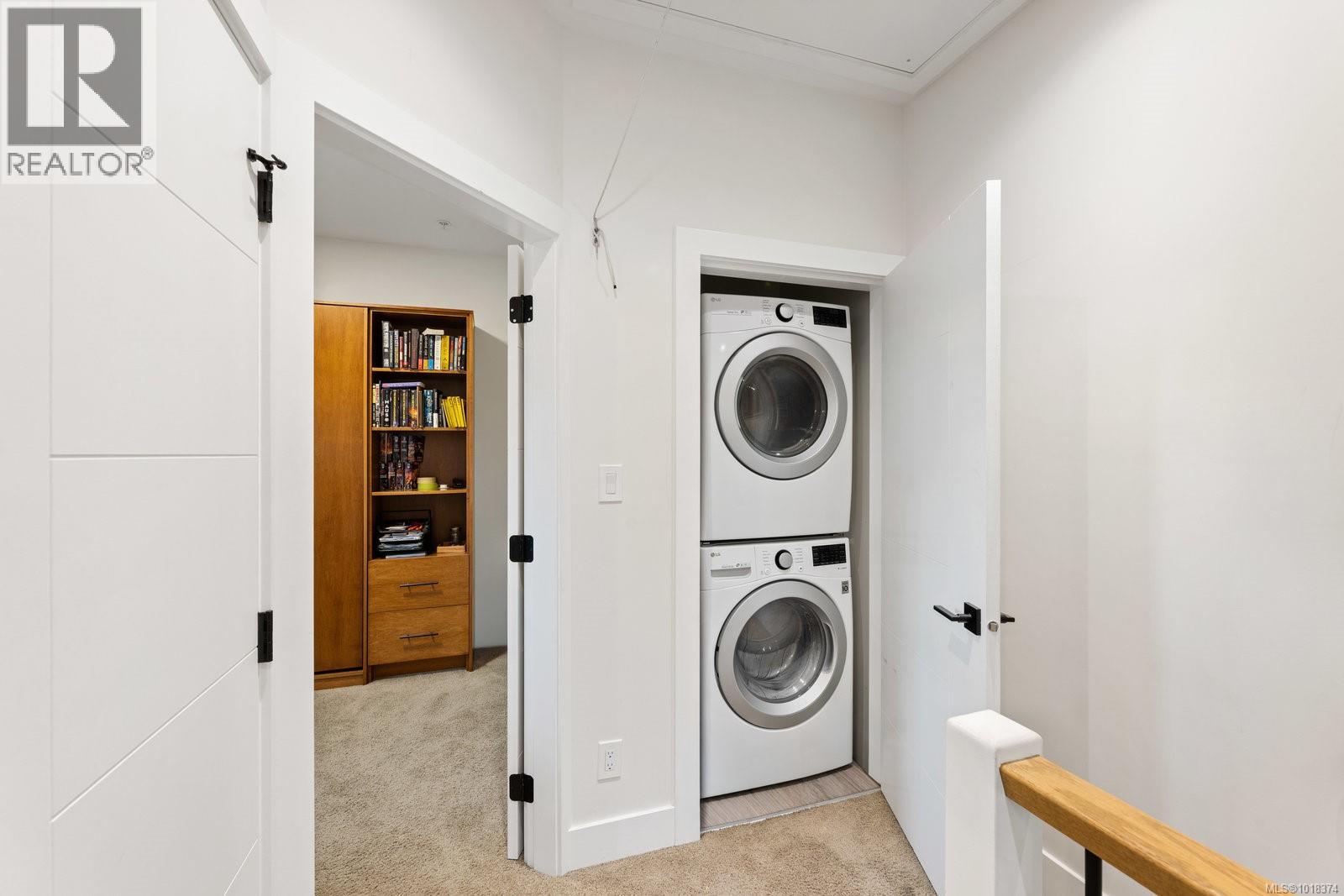 6 937 Colville Rd, Esquimalt, British Columbia  V9A 4P4 - Photo 16 - 1018374