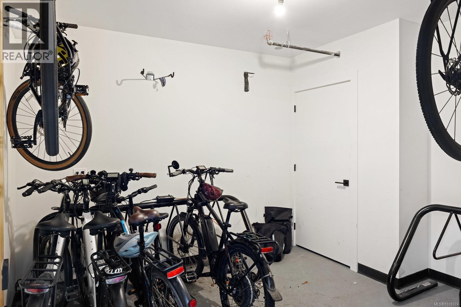 6 937 Colville Rd, Esquimalt, British Columbia  V9A 4P4 - Photo 17 - 1018374