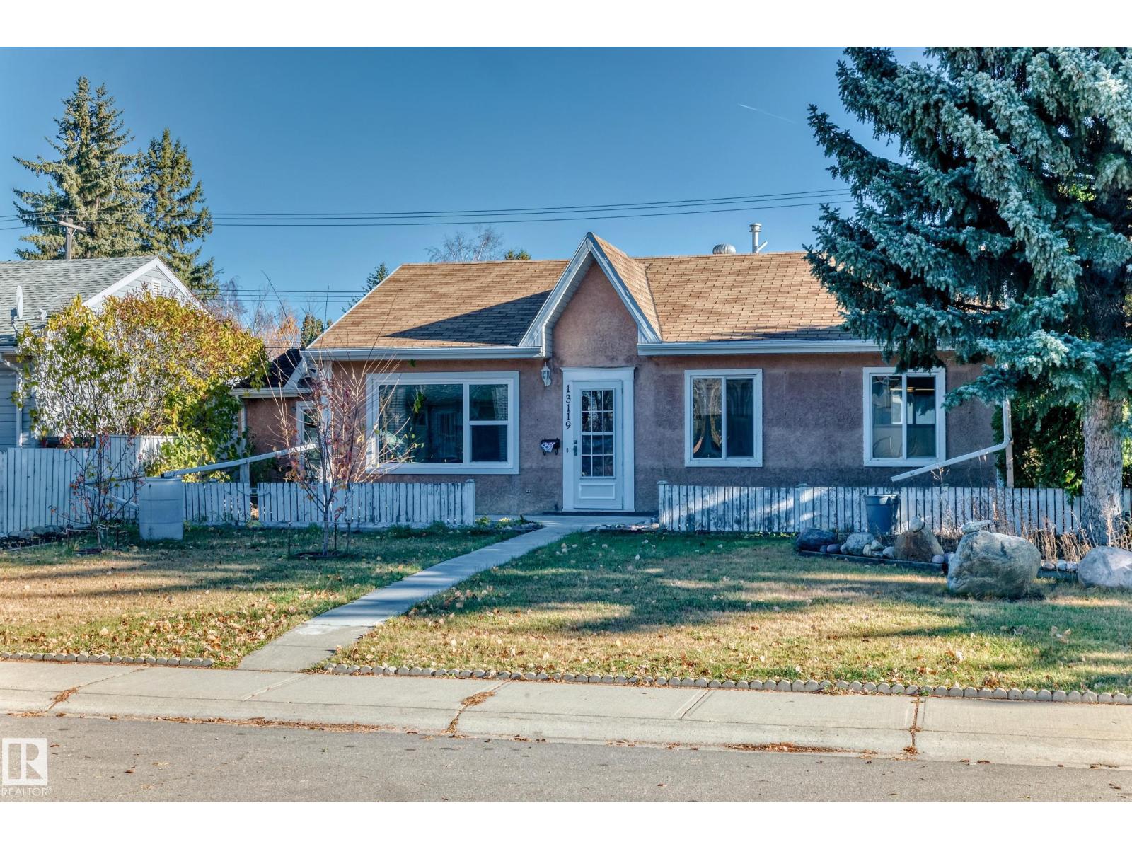 13119 135 St Nw, Edmonton, Alberta  T5L 1Y6 - Photo 2 - E4464053