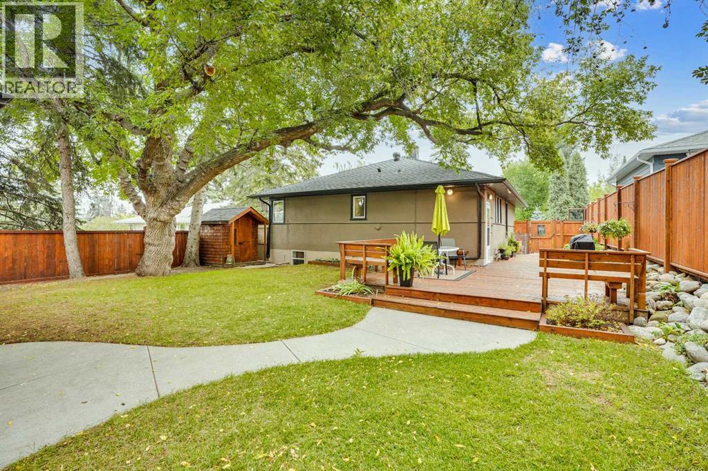 3045 26a Street Sw, Calgary, Alberta  T3E 2E4 - Photo 26 - A2266219