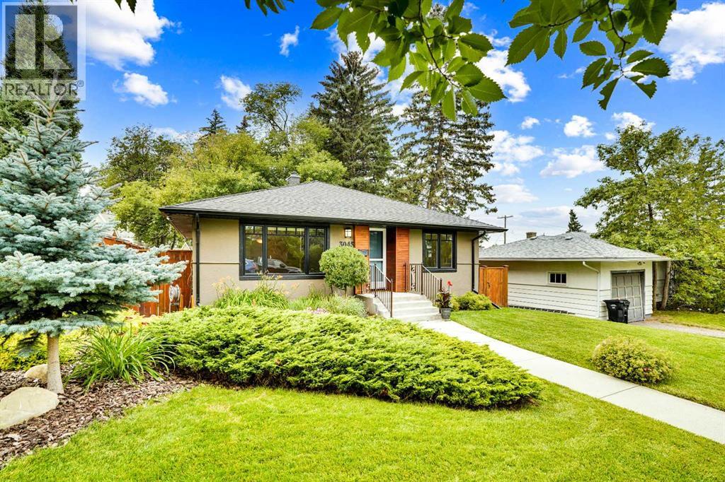 3045 26a Street Sw, Calgary, Alberta  T3E 2E4 - Photo 2 - A2266219