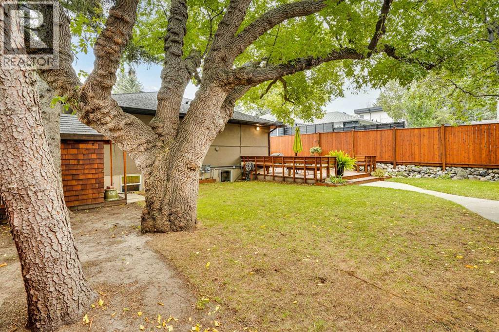 3045 26a Street Sw, Calgary, Alberta  T3E 2E4 - Photo 27 - A2266219