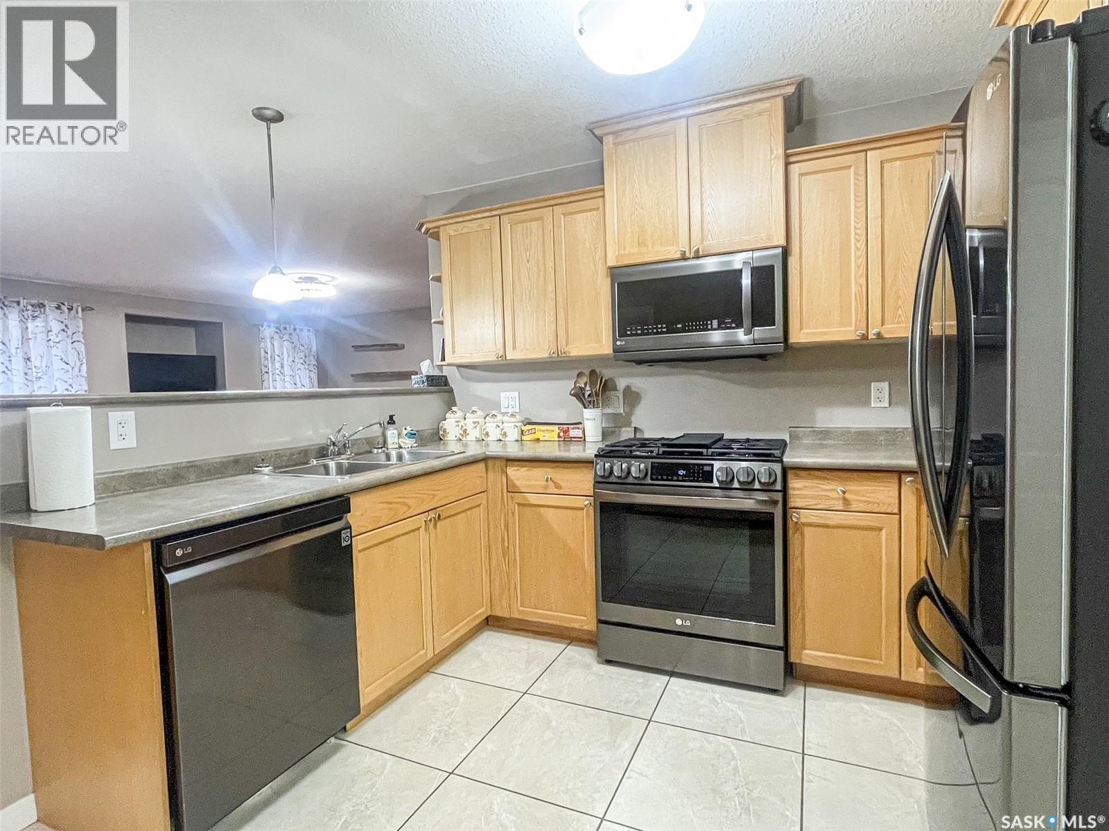 7 Fairway Court, Meadow Lake, Saskatchewan  S9X 1Z9 - Photo 7 - SK022032