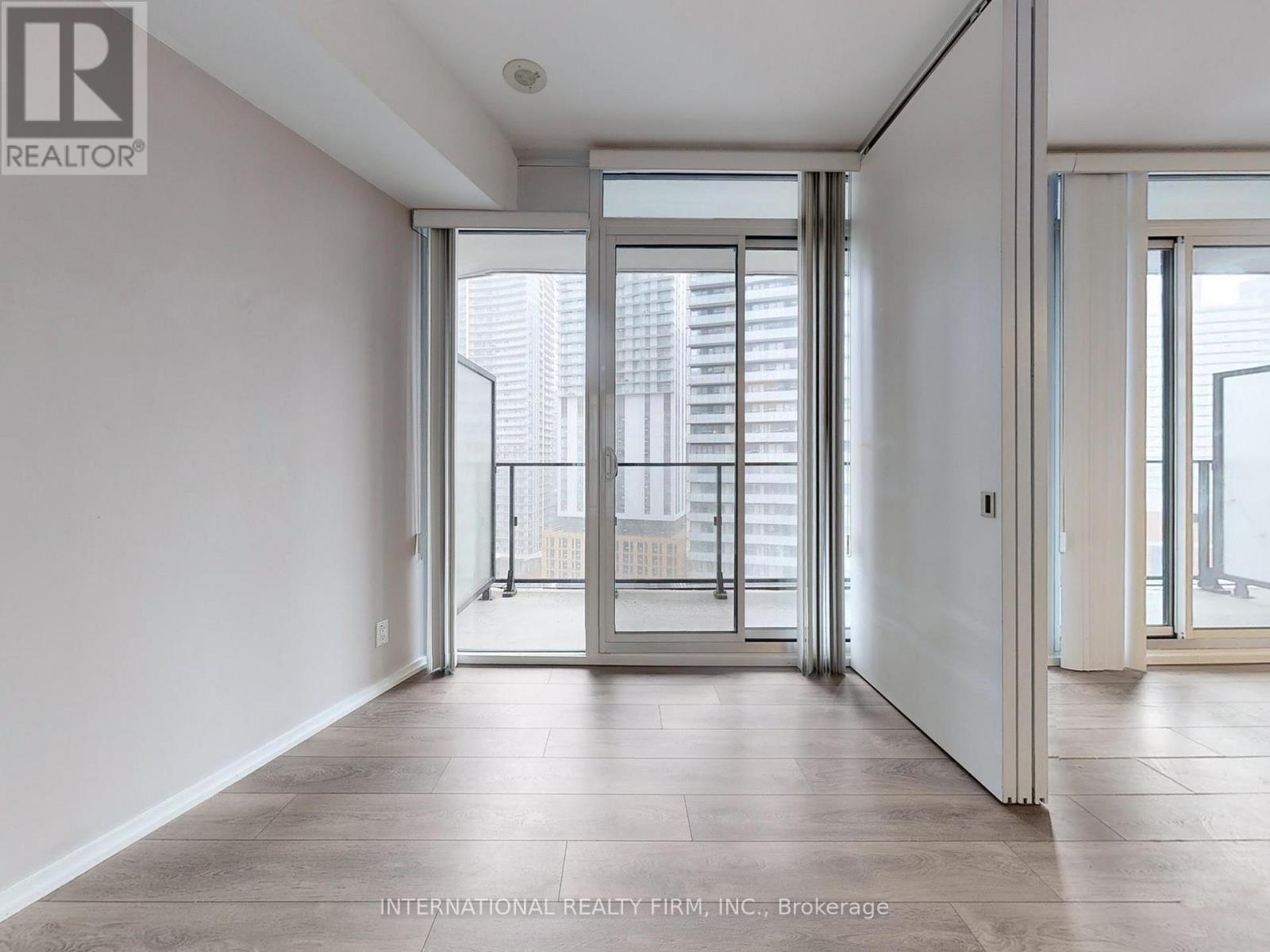 1712 - 125 Peter Street, Toronto, Ontario  M5V 0M3 - Photo 19 - C12493770