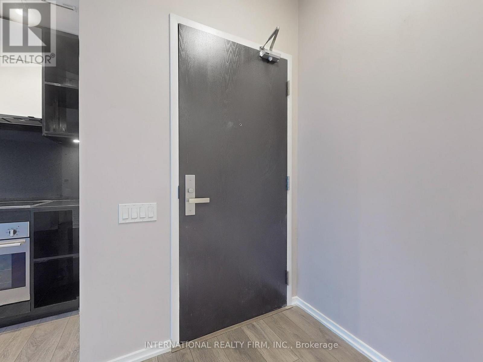 1712 - 125 Peter Street, Toronto, Ontario  M5V 0M3 - Photo 23 - C12493770