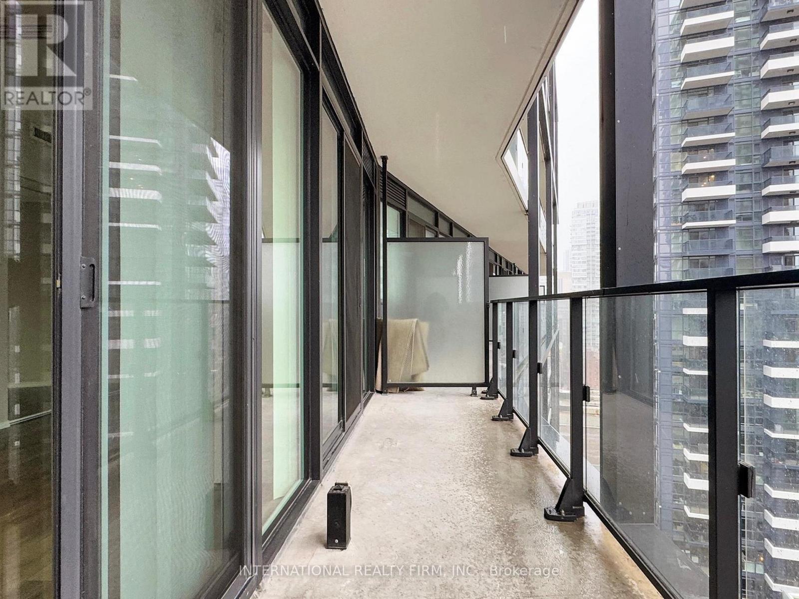 1712 - 125 Peter Street, Toronto, Ontario  M5V 0M3 - Photo 25 - C12493770