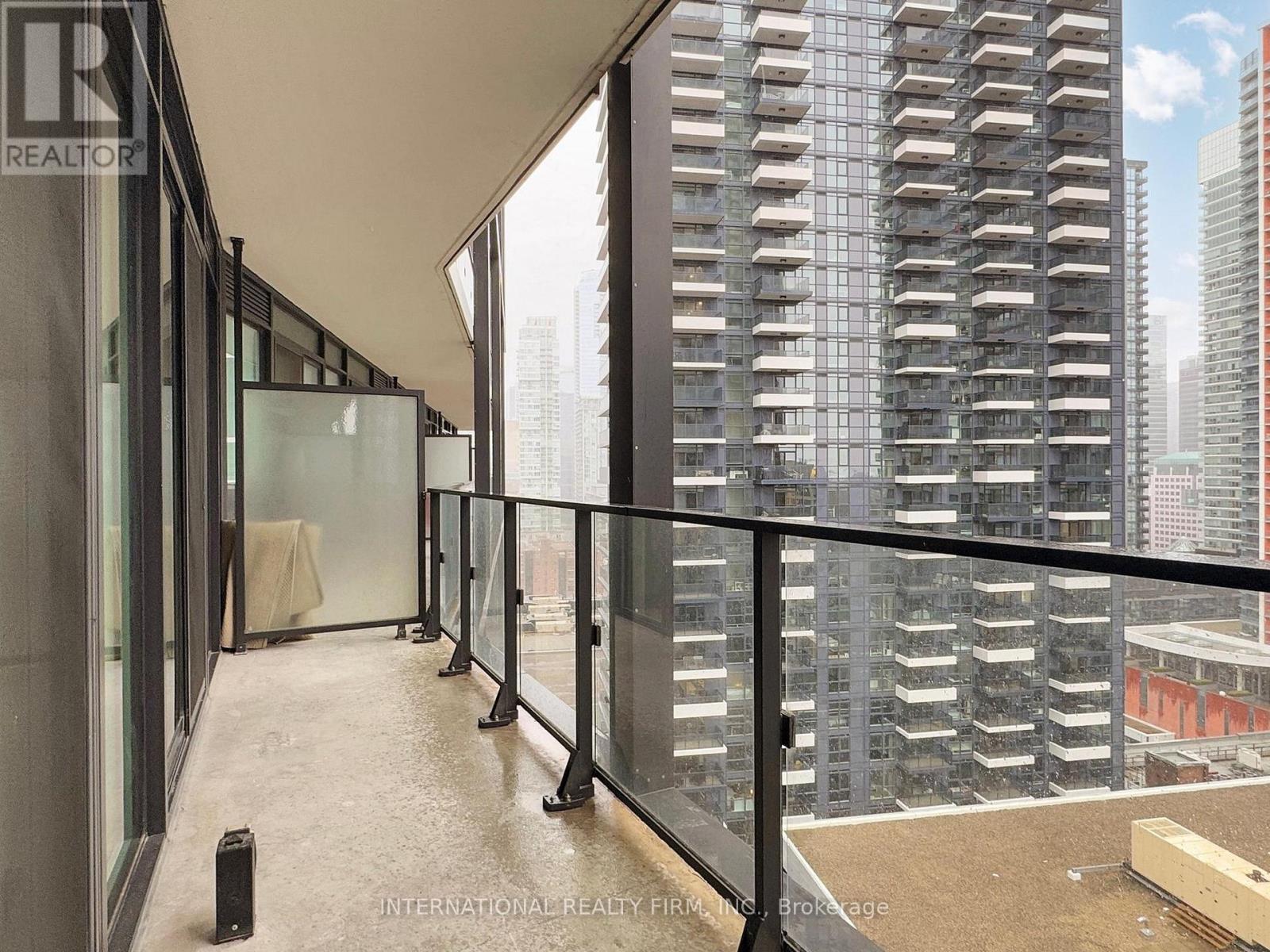 1712 - 125 Peter Street, Toronto, Ontario  M5V 0M3 - Photo 26 - C12493770