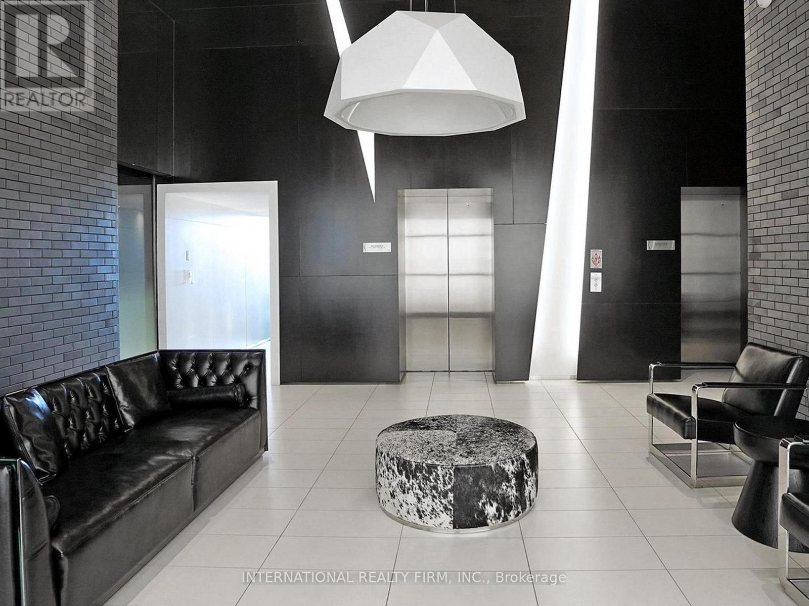 1712 - 125 Peter Street, Toronto, Ontario  M5V 0M3 - Photo 7 - C12493770