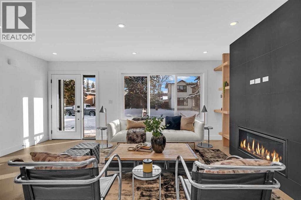 3623 Logan Crescent Sw, Calgary, Alberta  T3E 5Z6 - Photo 8 - A2212561