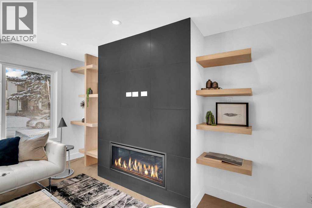 3623 Logan Crescent Sw, Calgary, Alberta  T3E 5Z6 - Photo 6 - A2212561