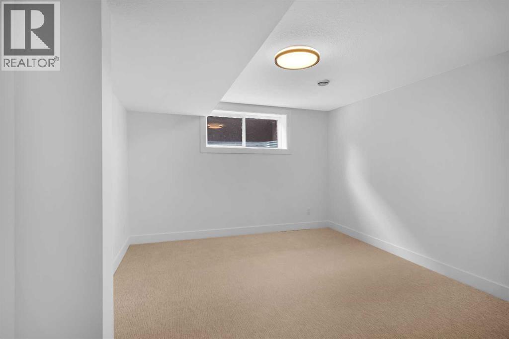 3623 Logan Crescent Sw, Calgary, Alberta  T3E 5Z6 - Photo 34 - A2212561