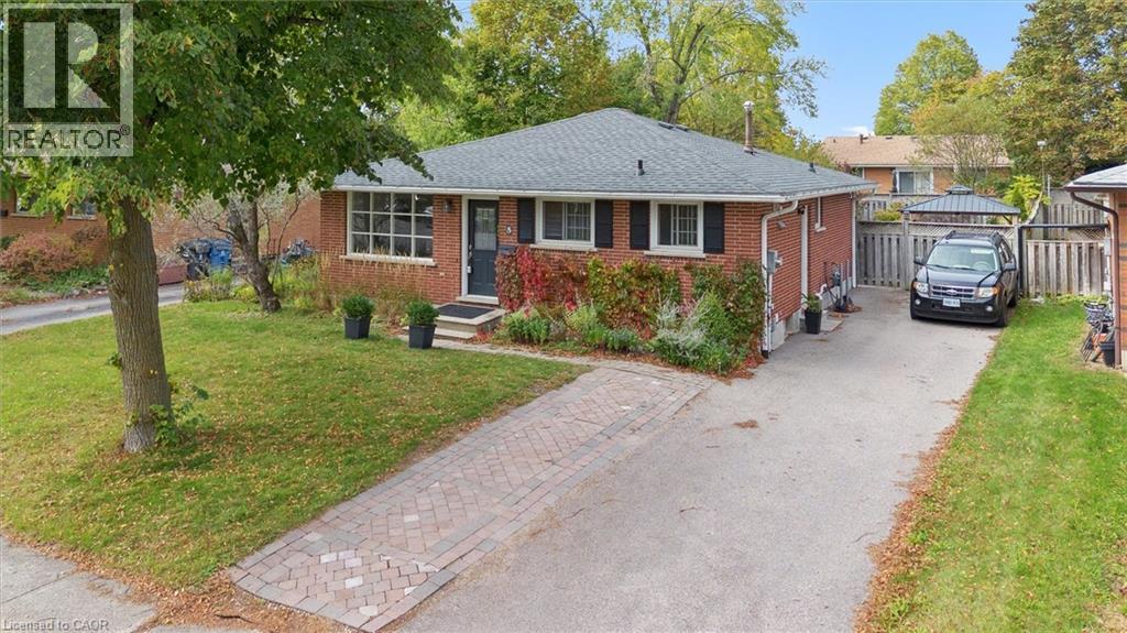 5 Picadilly Place, Guelph, Ontario  N1G 2P8 - Photo 2 - 40783879