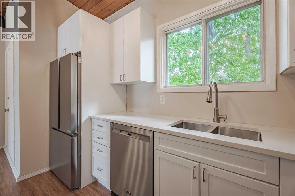 11016 5 Street Sw, Calgary, Alberta  T2W 1Y6 - Photo 7 - A2223643