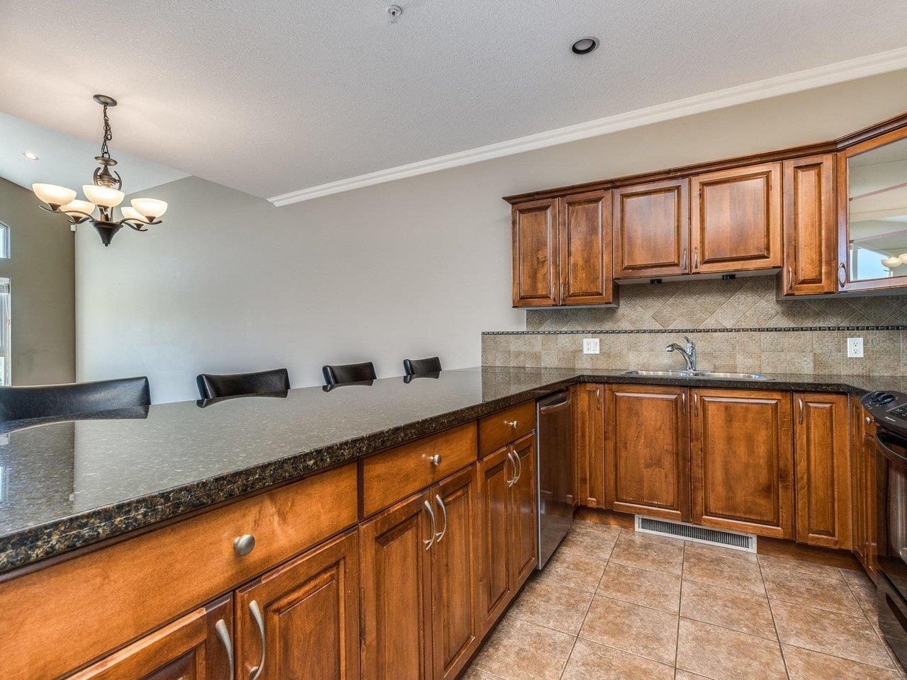 307 33755 7th Avenue, Mission, British Columbia  V2V 0A4 - Photo 4 - R3063338