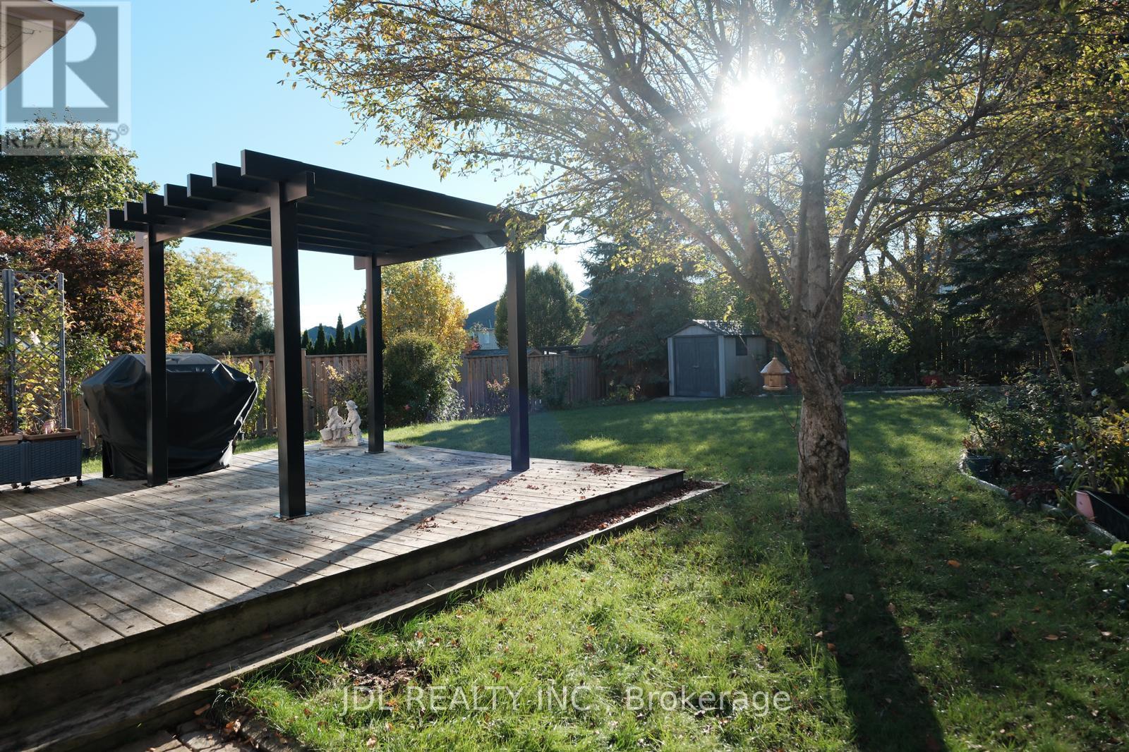 53 Fern Valley Crescent, Richmond Hill, Ontario  L4E 2J3 - Photo 27 - N12489342