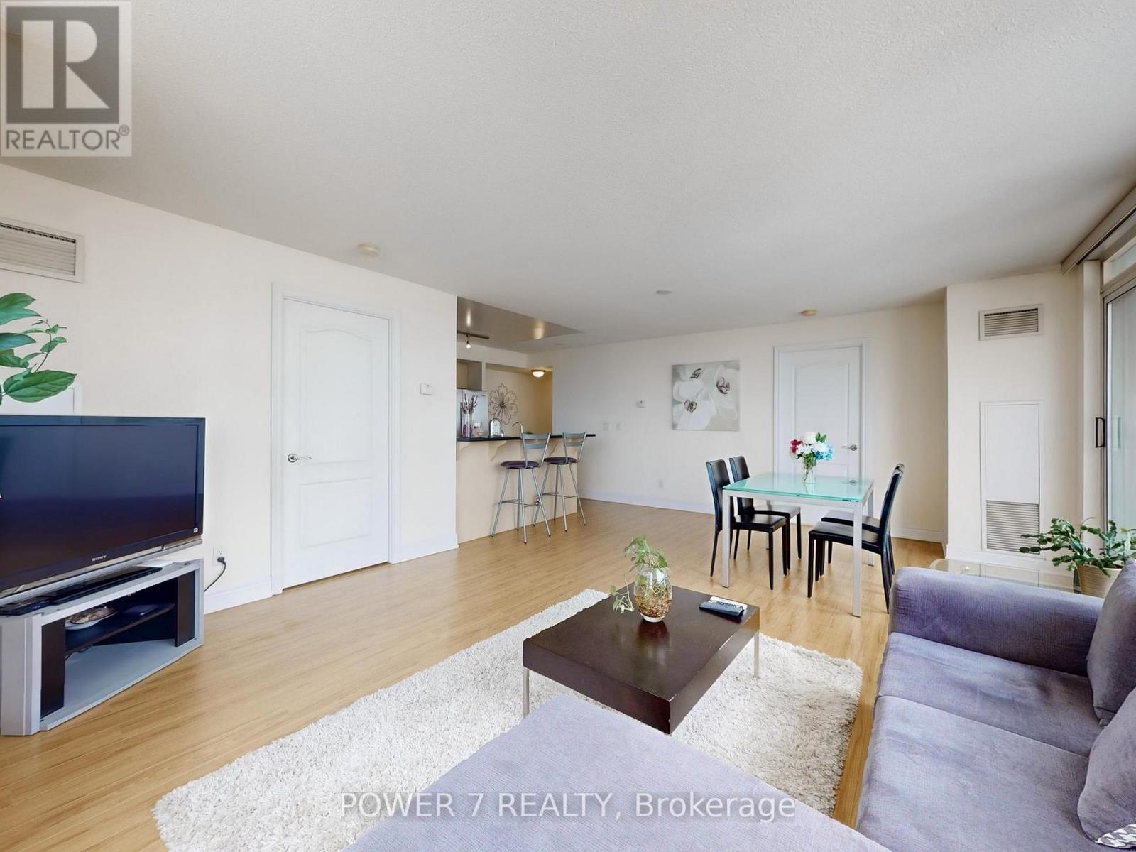 618 - 48 Suncrest Boulevard, Markham, Ontario  L3T 7Y5 - Photo 11 - N12493722