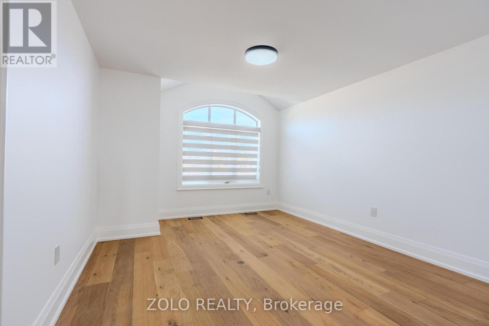 Upper - 1355 Broderick Street, Innisfil, Ontario  L9S 0P5 - Photo 2 - N12493756