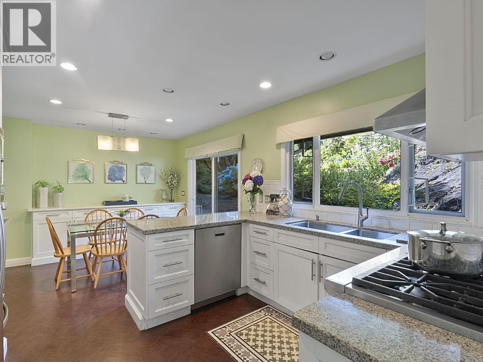 475 Southborough Drive, West Vancouver, British Columbia  V7S 1M4 - Photo 6 - R3051405