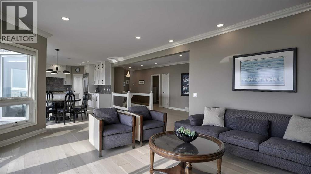 57 Edelweiss Point Nw, Calgary, Alberta  T3A 4N5 - Photo 11 - A2251887