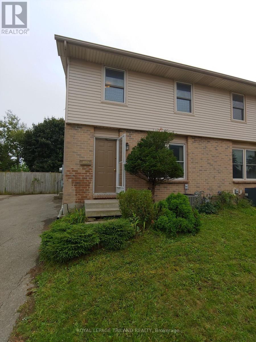 1004 LAWSON ROAD, London North, Ontario