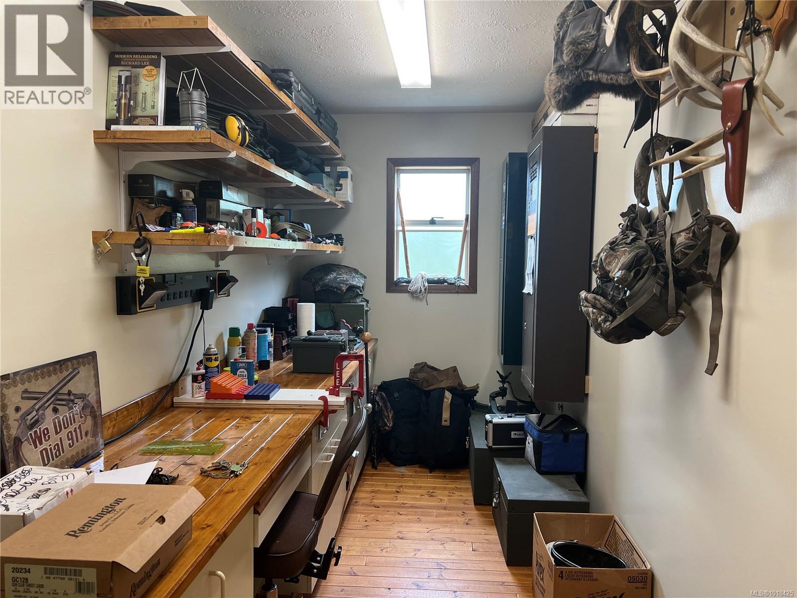 514 Cedar Cres, Gold River, British Columbia  V0P 1G0 - Photo 34 - 1018425