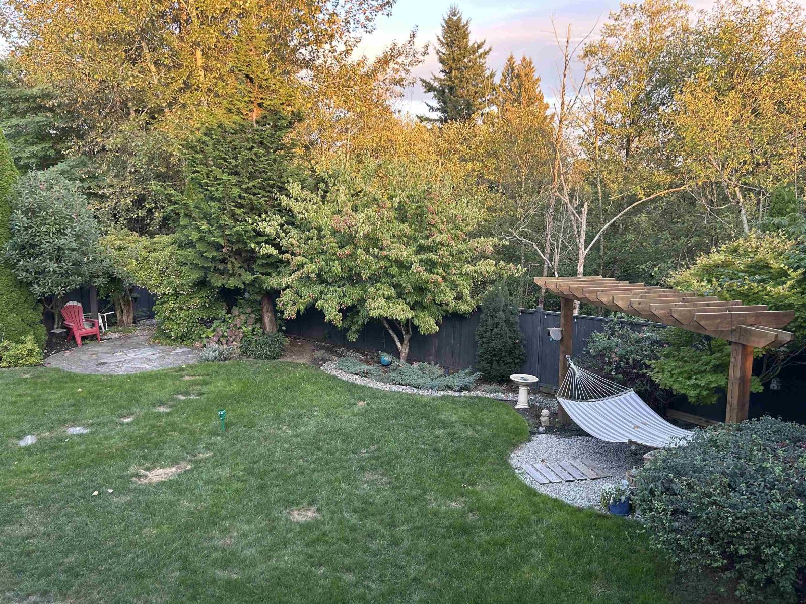 8060 Melburn Drive, Mission, British Columbia  V2V 7B6 - Photo 38 - R3063417