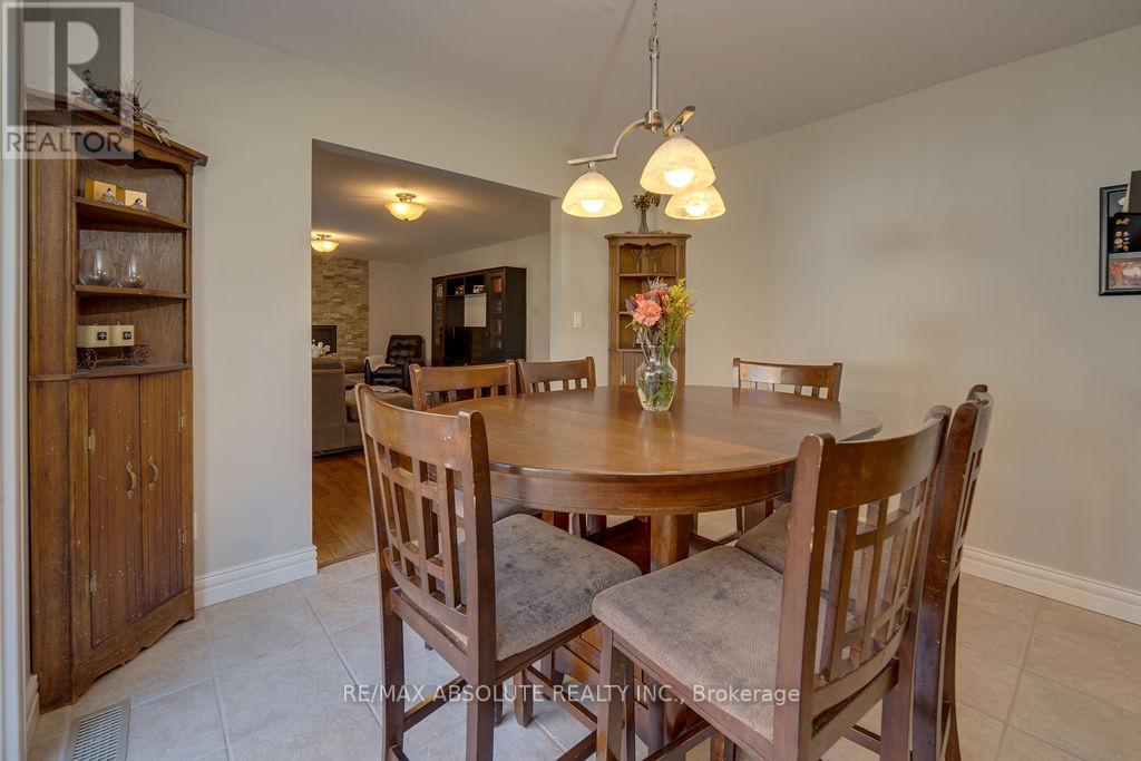 7089 Bush Drive, Ottawa, Ontario  K4P 1M8 - Photo 11 - X12493778