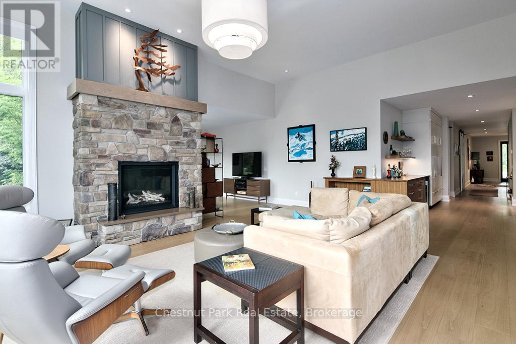 108 Stuart Court, Blue Mountains, Ontario  N0H 2P0 - Photo 16 - X12364564