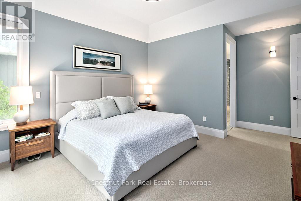 108 Stuart Court, Blue Mountains, Ontario  N0H 2P0 - Photo 21 - X12364564