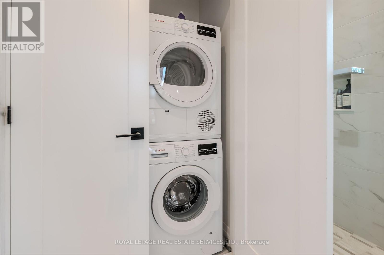 18 Milton Street, Toronto, Ontario  M8Y 2X5 - Photo 24 - W12493664