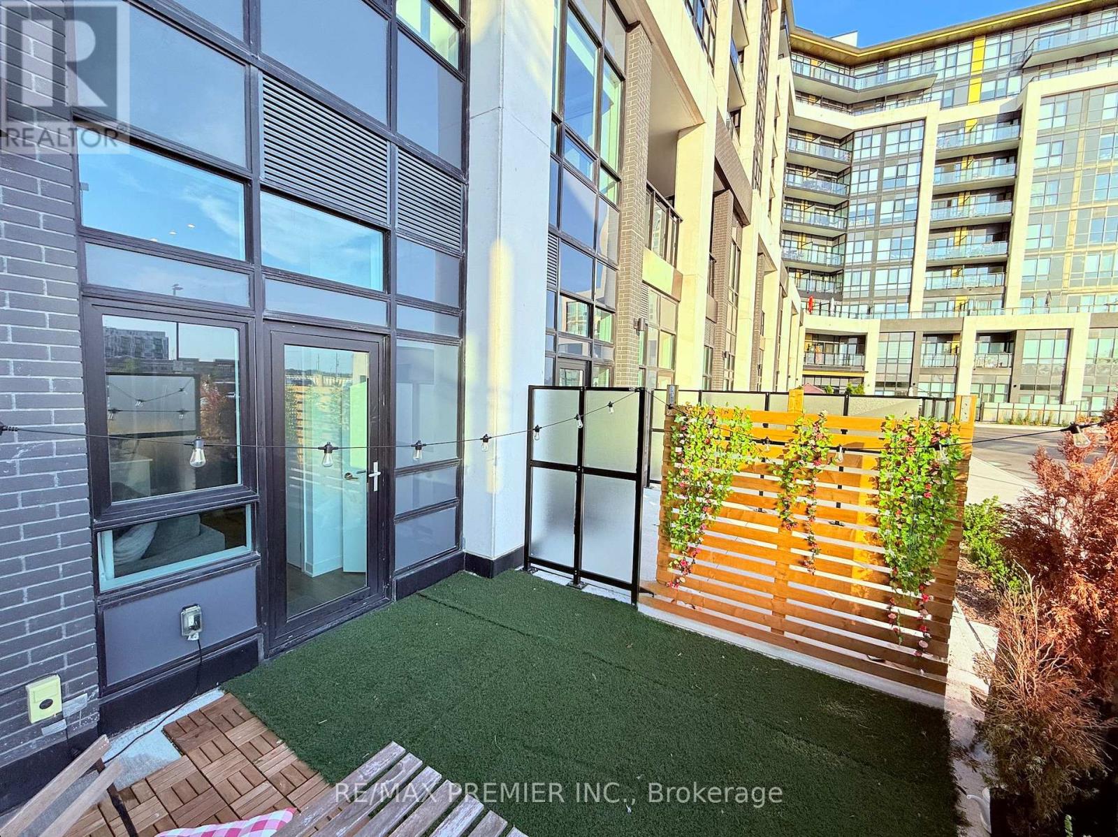 107 - 405 Dundas Street W, Oakville, Ontario  L6M 5P9 - Photo 17 - W12493680