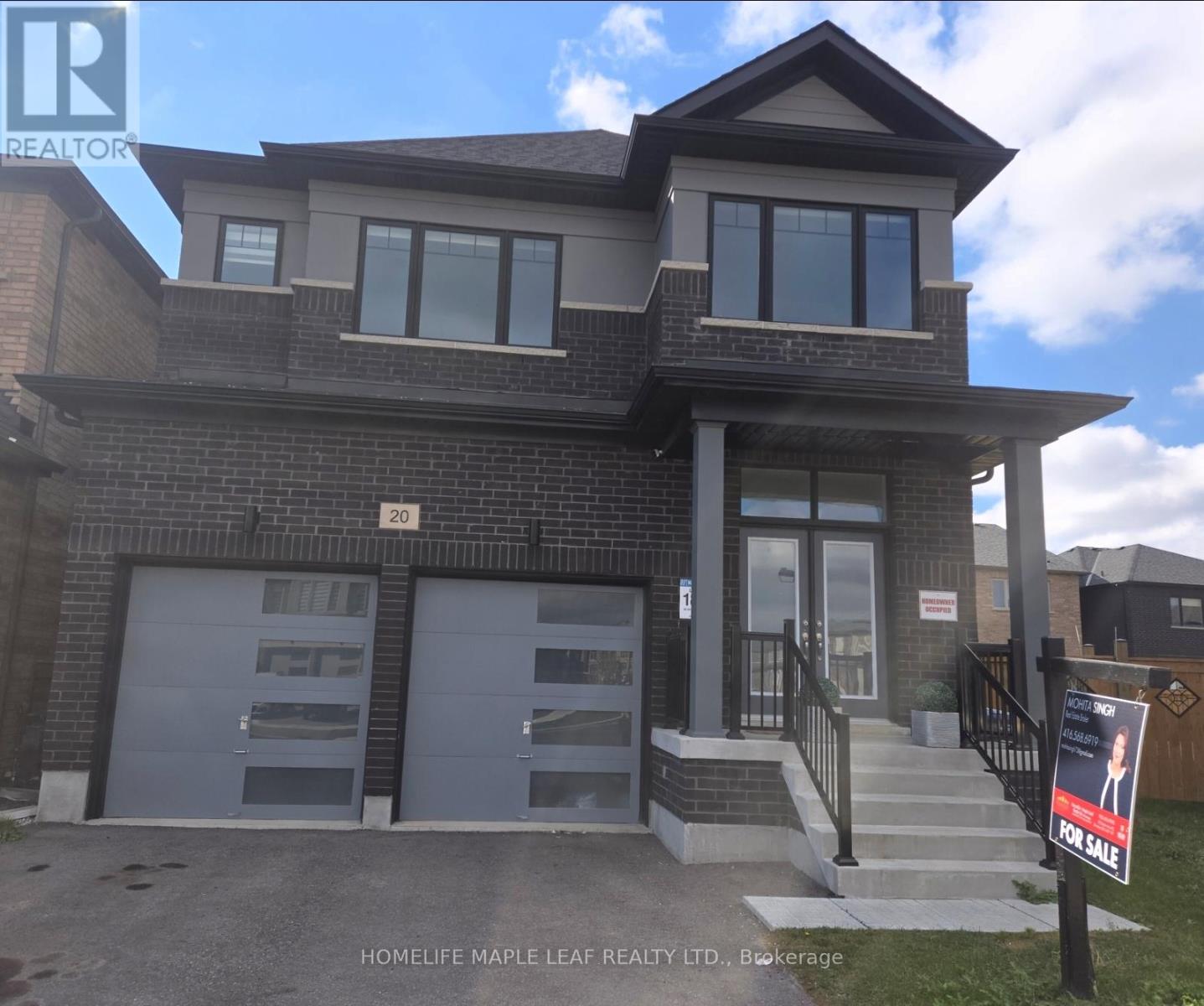 20 Spinland Street, Caledon, Ontario  L2C 4K4 - Photo 2 - W12493762