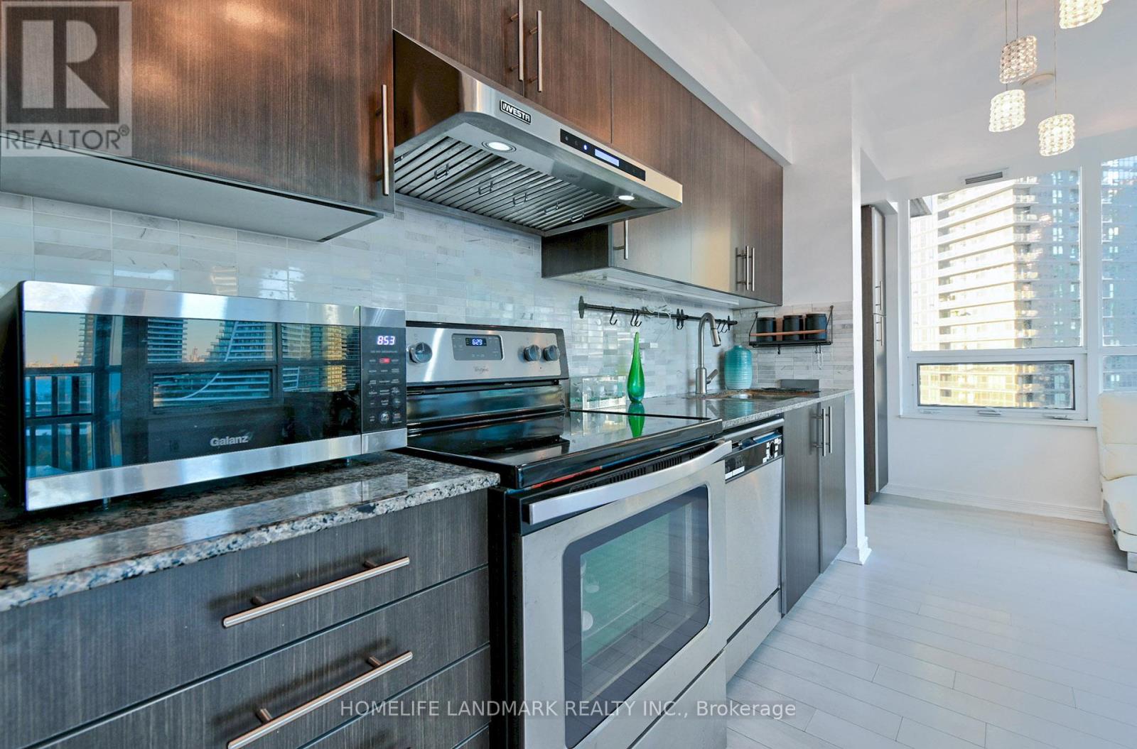 1206 - 2230 Lakeshore Boulevard W, Toronto, Ontario  M8V 0B2 - Photo 8 - W12493766