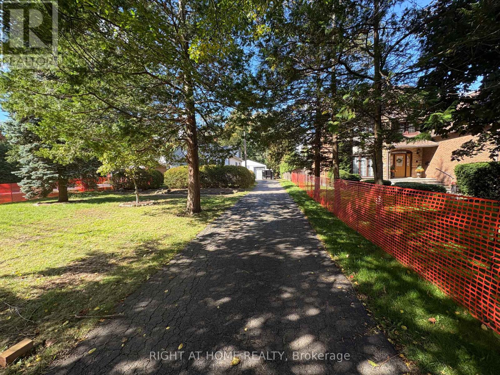 Lower - 779 Indian Road, Mississauga, Ontario  L5H 1R4 - Photo 7 - W12489456