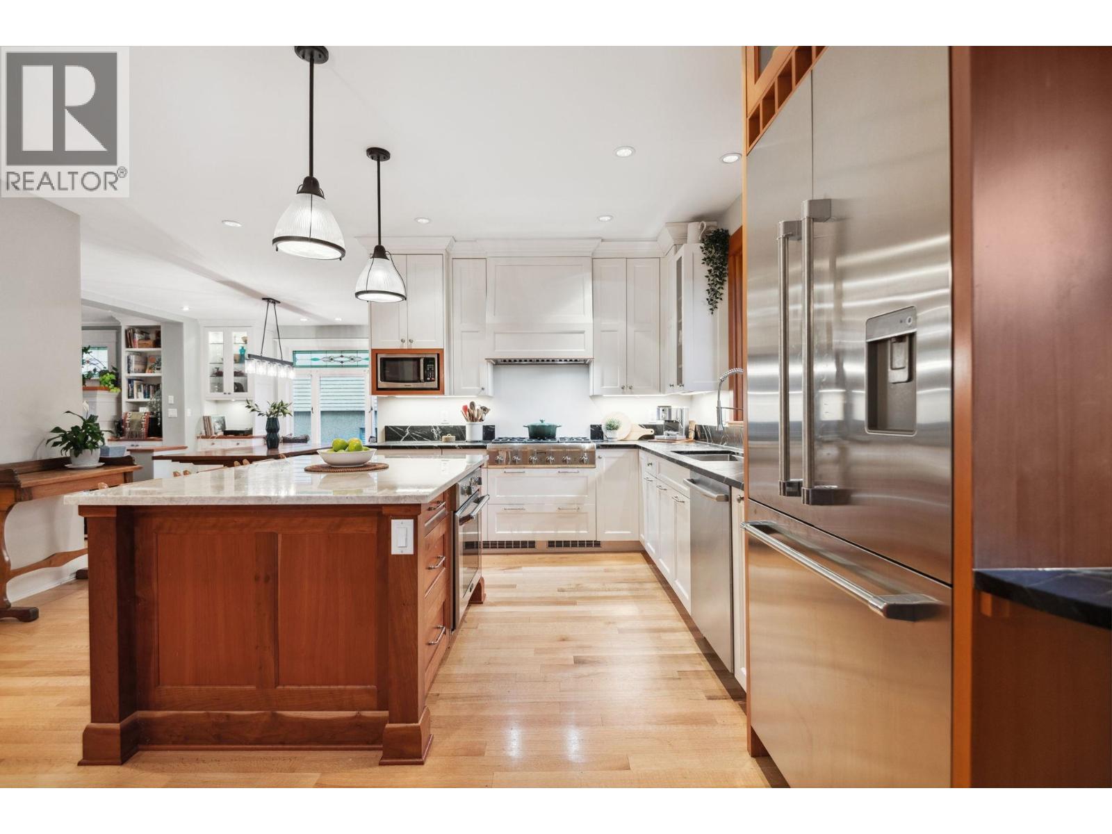 346 E 5th Street, North Vancouver, British Columbia  V7L 1L9 - Photo 15 - R3063445