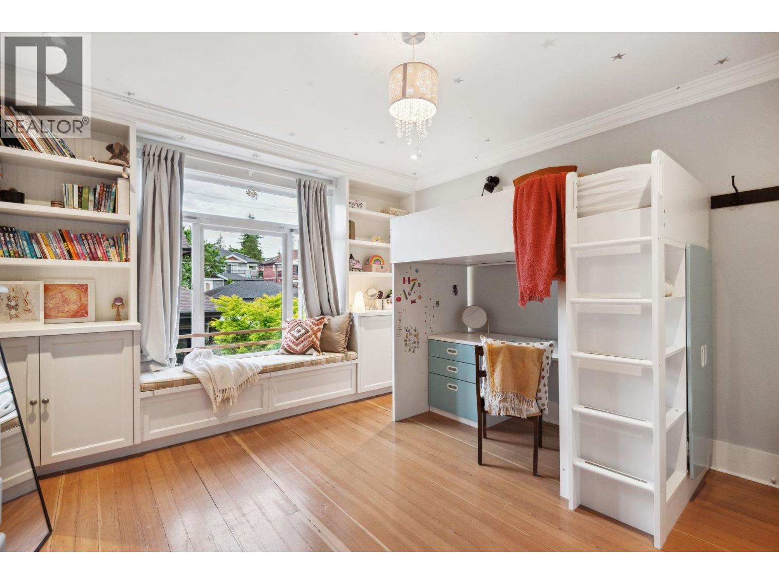 346 E 5th Street, North Vancouver, British Columbia  V7L 1L9 - Photo 24 - R3063445