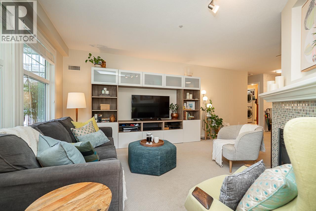 315 3075 Primrose Lane, Coquitlam, British Columbia  V3B 7S2 - Photo 5 - R3063451