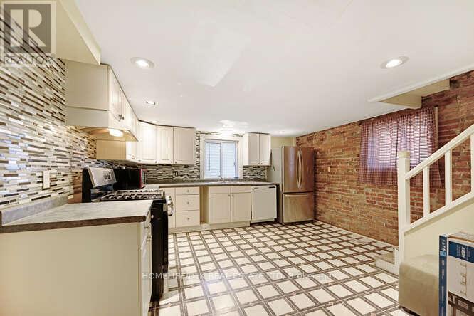 306 Brock Street, Brockville, Ontario  K6V 4G7 - Photo 10 - X12493792