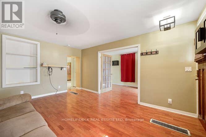 306 Brock Street, Brockville, Ontario  K6V 4G7 - Photo 7 - X12493792