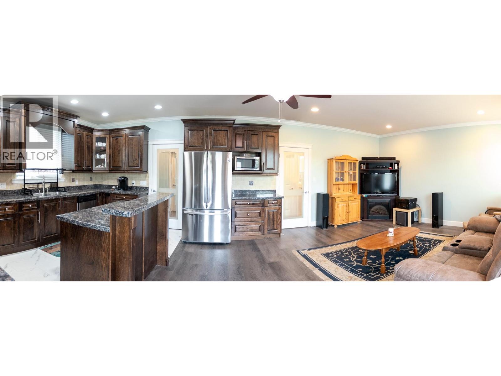 1890b Sage Street, Merritt, British Columbia  V1K 1G3 - Photo 3 - 10353225