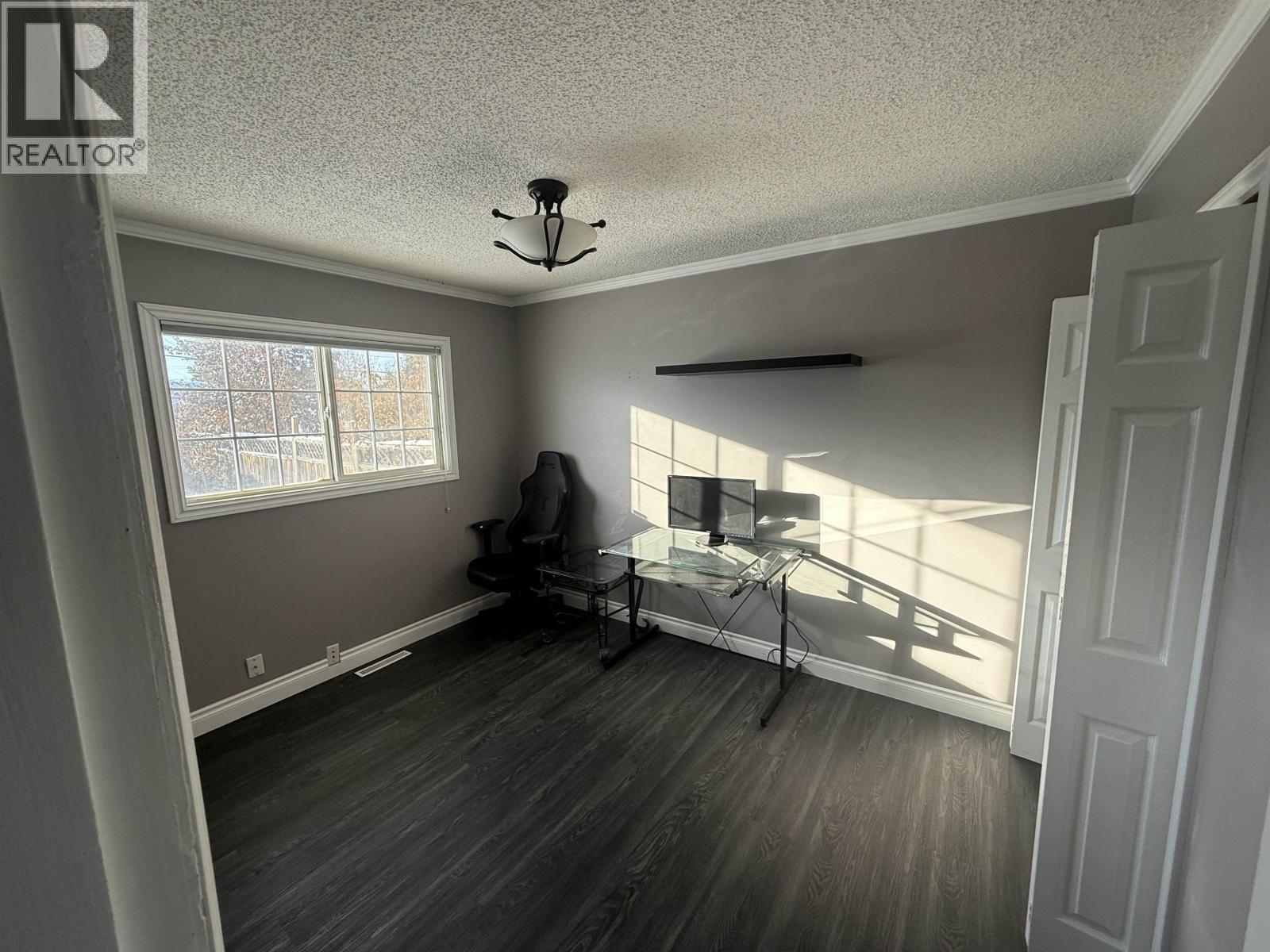 9215 104 Avenue, Fort St. John, British Columbia  V1J 2J6 - Photo 5 - R3062917