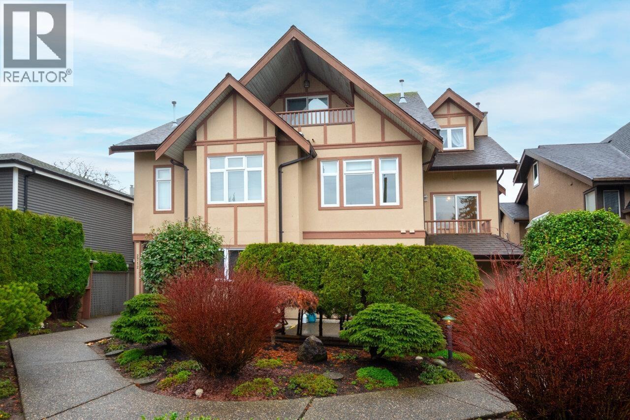 2718 W 3RD AVENUE, Vancouver, British Columbia