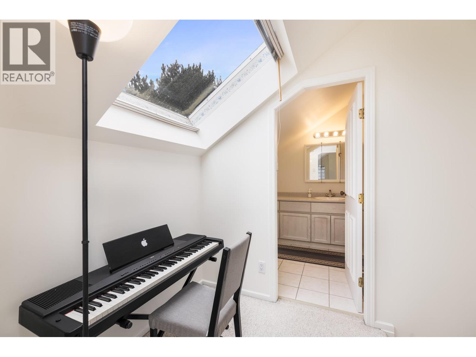 2718 W 3rd Avenue, Vancouver, British Columbia  V6K 1M5 - Photo 18 - R3060547